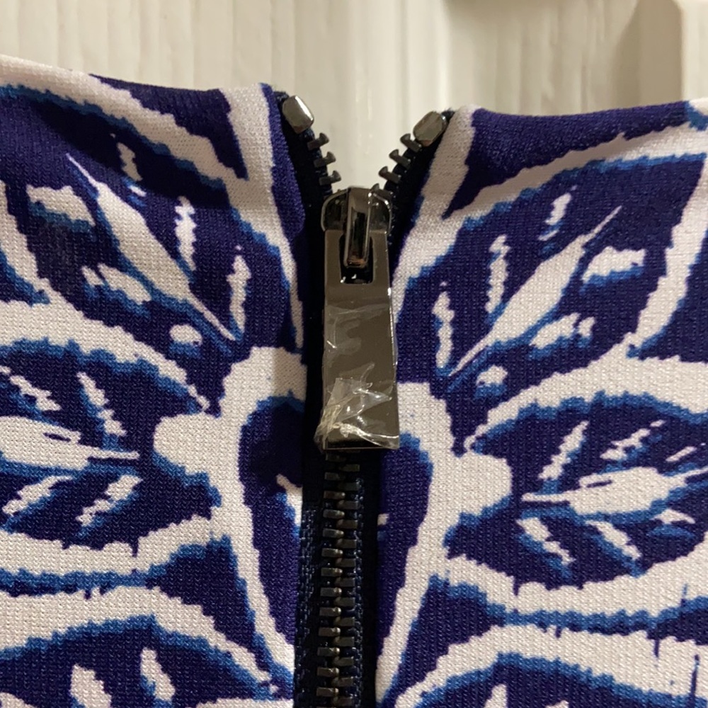 Vince Camuto dress - Picture 6 of 7